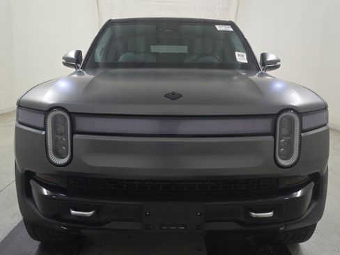 Used 2024 Rivian R1S Adventure Dual AWD/4WD image 2
