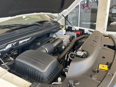 Used 2022 RAM 1500 Big Horn w/ Night Edition image 11