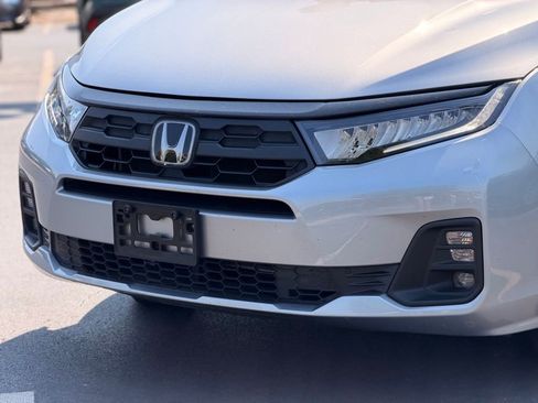 Used 2025 Honda Odyssey EX-L image 10