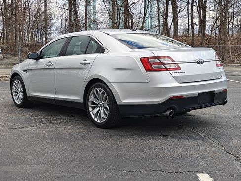 Used 2014 Ford Taurus Limited image 5