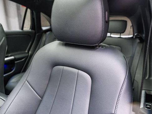 Certified 2025 Mercedes-Benz GLA 250 image 22