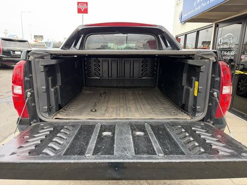 Used 2012 Chevrolet Avalanche LTZ image 8