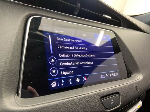 Used 2019 Cadillac XT4 Premium Luxury image 31