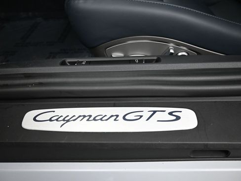 Used 2025 Porsche 718 Cayman GT4 image 7