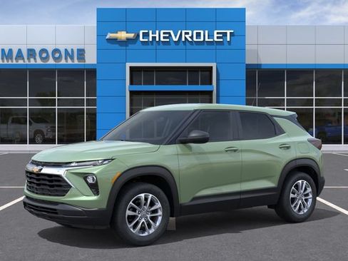 New 2026 Chevrolet TrailBlazer LS w/ LS Convenience Package FWD image 2