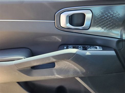 New 2025 Kia Sorento X-Line EX image 9