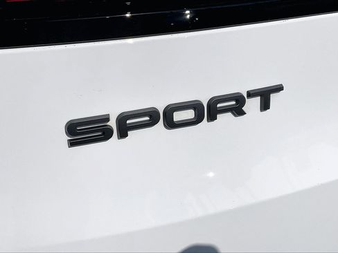 Used 2024 Land Rover Range Rover Sport Dynamic SE AWD/4WD image 9