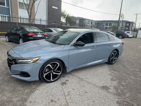 Used 2022 Honda Accord Sport image 4