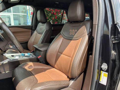 Used 2021 Ford Explorer King Ranch AWD/4WD image 5