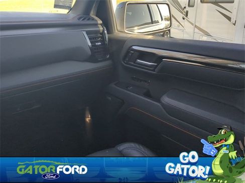 Used 2025 GMC Sierra 1500 AT4 w/ AT4 Premium Package image 19