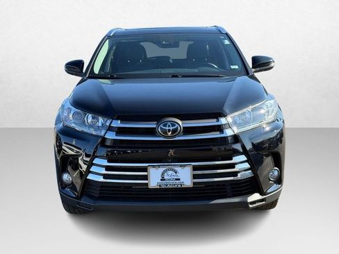 Used 2018 Toyota Highlander Limited Platinum image 10