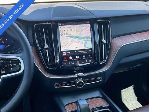 Used 2023 Volvo XC60 B5 Plus w/ Climate Package AWD/4WD image 7