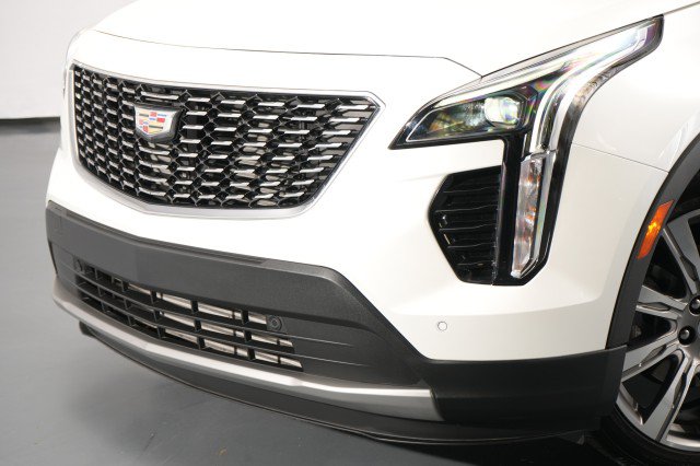 Used 2023 Cadillac XT4 Premium Luxury AWD/4WD image 3