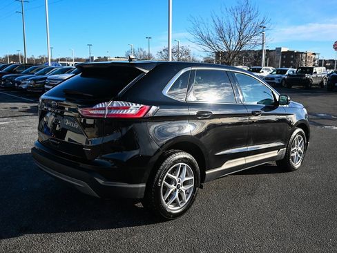 Certified 2024 Ford Edge SEL w/ Convenience Package image 5
