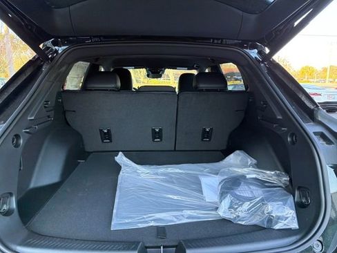 New 2026 Chevrolet Equinox EV LT image 12