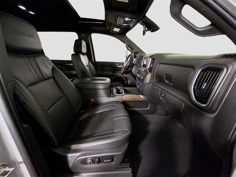 Used 2021 Chevrolet Silverado 3500 High Country w/ Safety Package II image 23