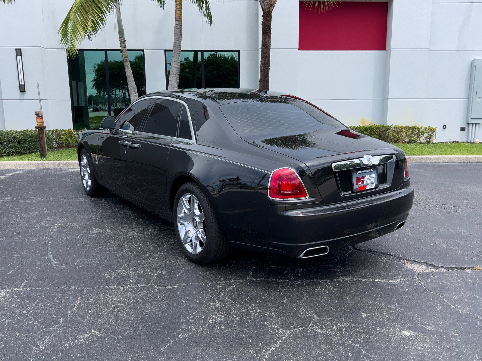 Used 2013 Rolls-Royce Ghost RWD image 30