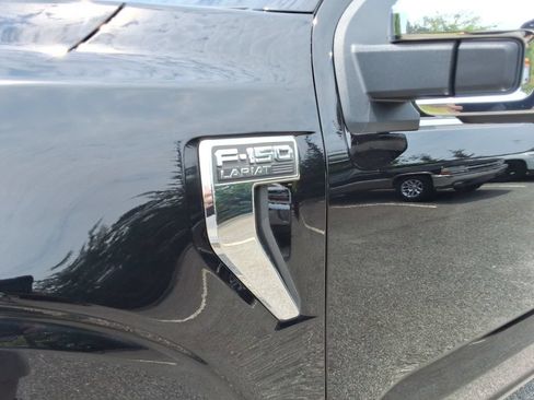 Used 2025 Ford F150 Lariat w/ Equipment Group 502A High AWD/4WD image 11