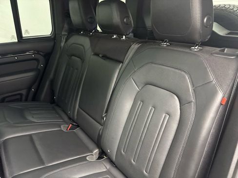Used 2020 Land Rover Defender 110 X AWD/4WD image 47