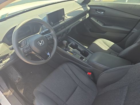 Certified 2023 Honda Accord LX image 25