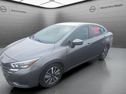 Certified 2025 Nissan Versa SV FWD image 8