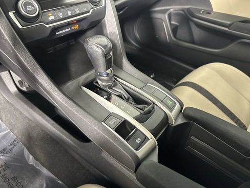 Used 2019 Honda Civic LX image 17