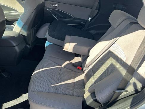 Used 2018 Hyundai Santa Fe Sport image 7