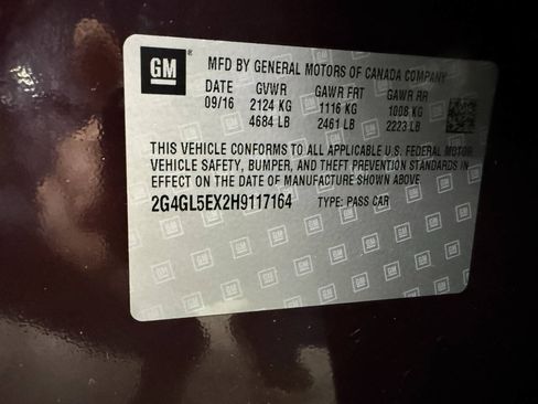 Used 2017 Buick Regal Sport Touring FWD image 28