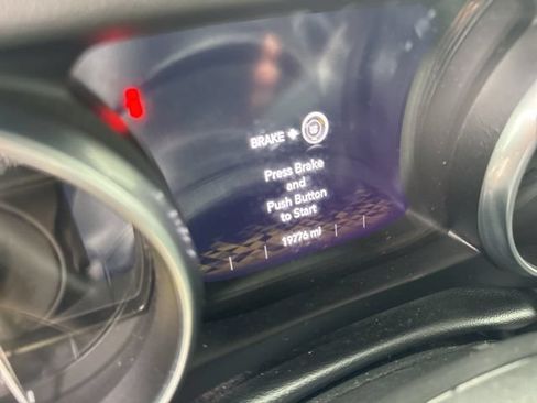 Used 2023 Jeep Wrangler Unlimited Sahara w/ Cold Weather Group AWD/4WD image 11