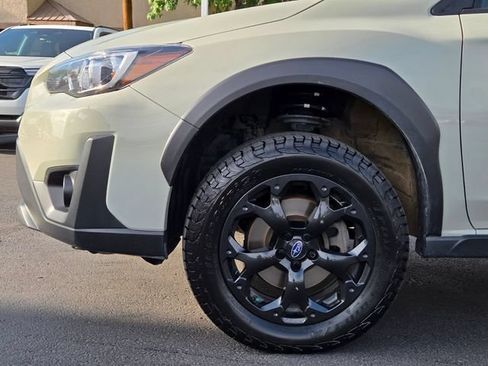Used 2023 Subaru Crosstrek 2.0i Premium w/ Special Edition AWD/4WD image 9