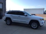 Used 2022 Jeep Grand Cherokee Laredo E w/ Security & Convenience Group image 3