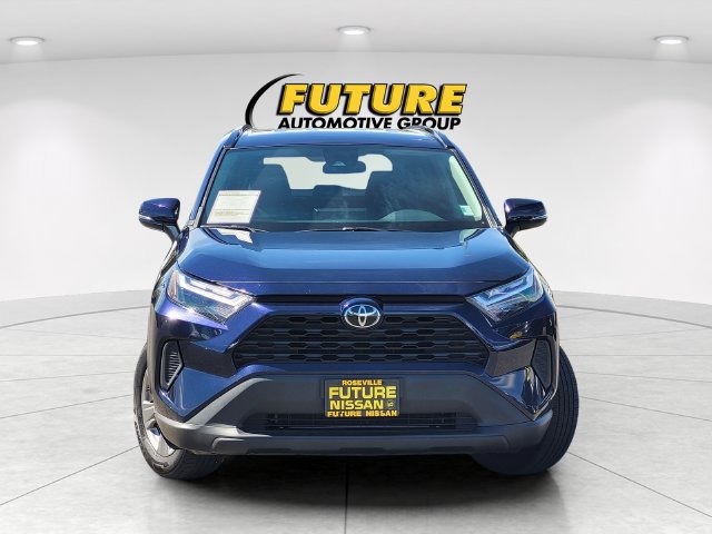 Used 2024 Toyota RAV4 XLE AWD/4WD image 2