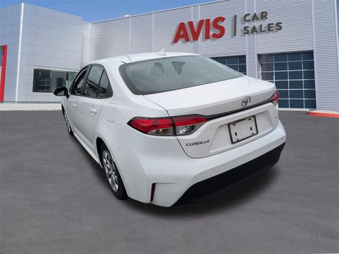 Used 2024 Toyota Corolla LE image 9