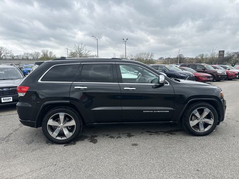 Used 2014 Jeep Grand Cherokee Overland w/ Advanced Technology Group AWD/4WD image 3