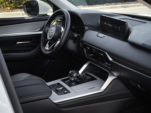 Used 2024 MAZDA CX-90 Plug-In Hybrid w/ Preferred image 34