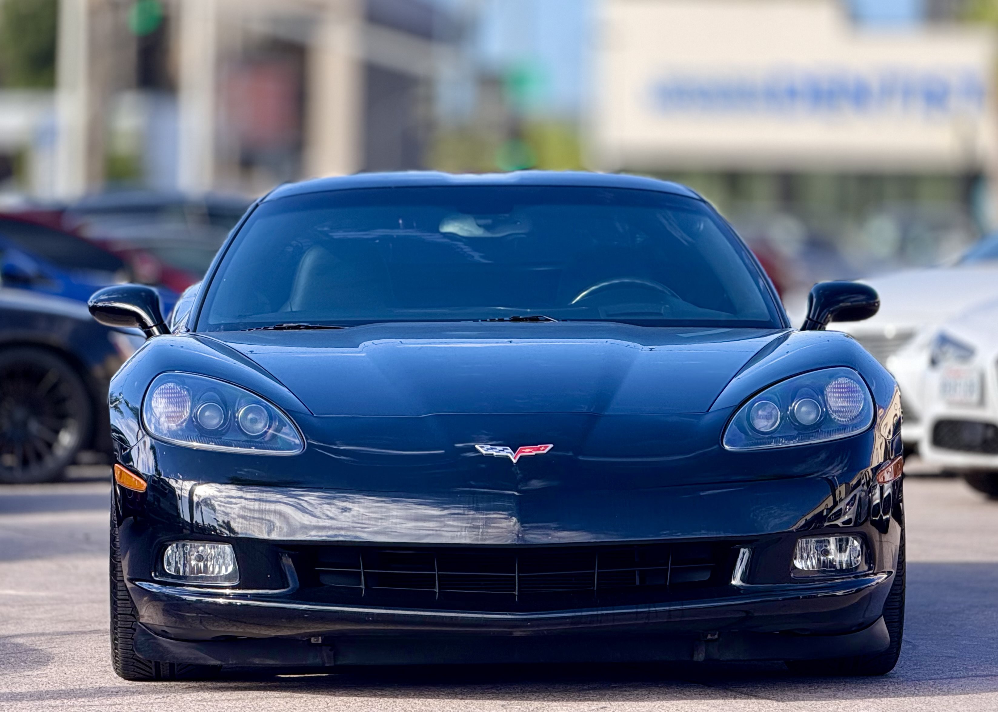 Used 2005 Chevrolet Corvette Coupe w/ Preferred Equipment Group RWD image 2