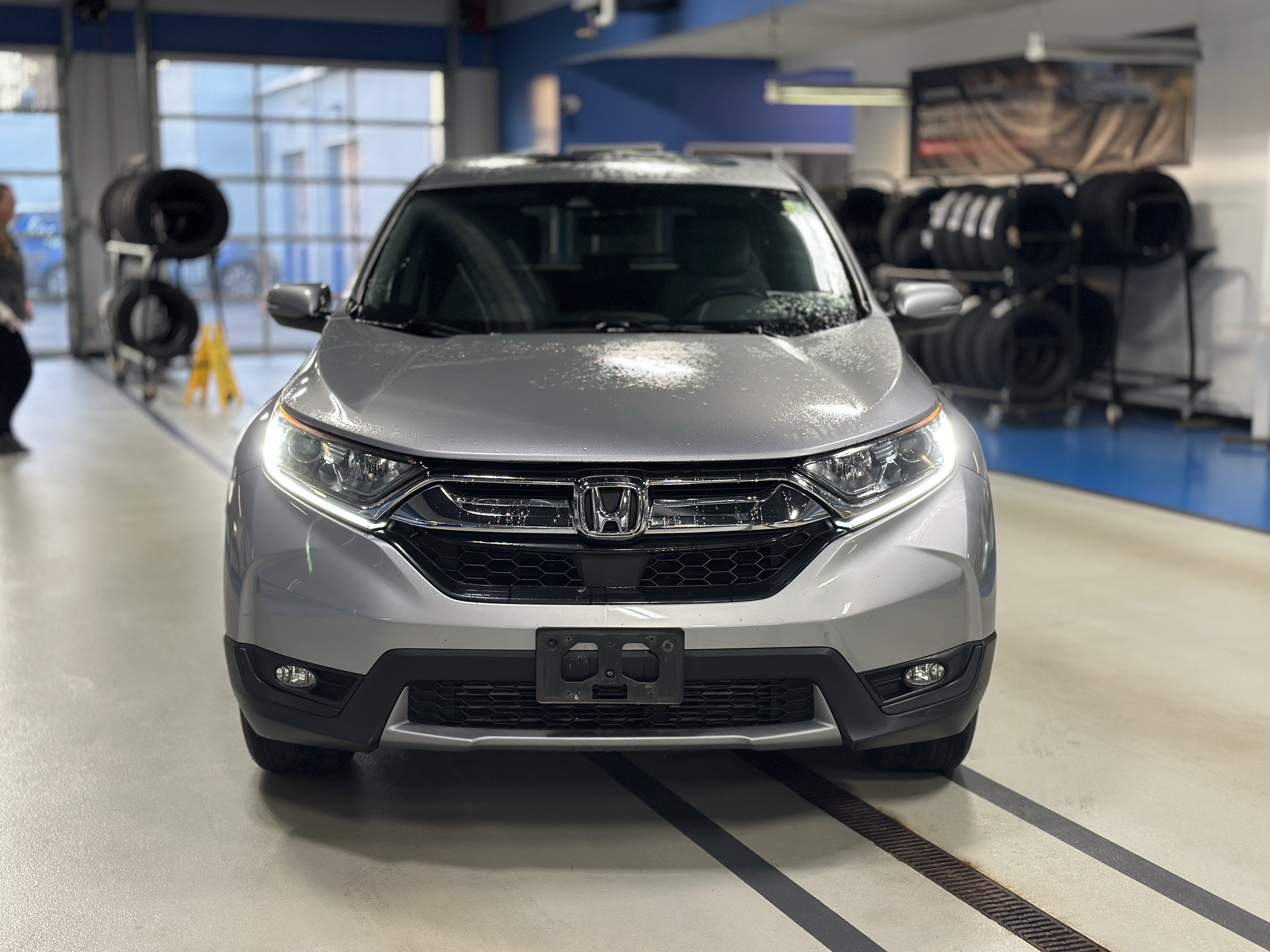 Used 2019 Honda CR-V EX image 2