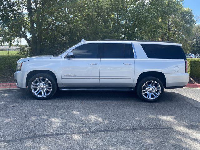 Used 2019 GMC Yukon XL SLT w/ Premium Edition AWD/4WD image 10
