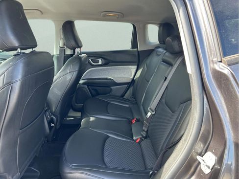 Certified 2022 Jeep Compass Latitude w/ Convenience Group image 29