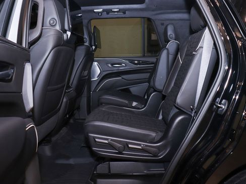 Used 2023 Cadillac Escalade V image 19