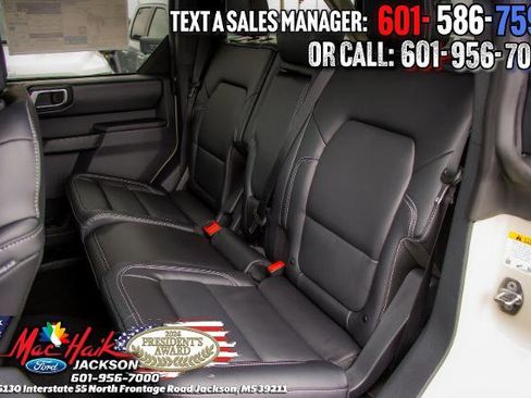 New 2026 Ford Bronco Outer Banks w/ Sasquatch Package image 11