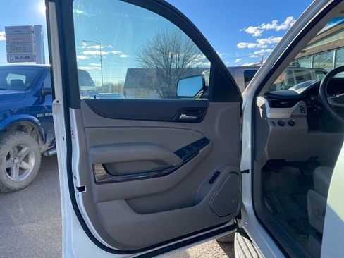 Used 2015 GMC Yukon XL SLT image 12