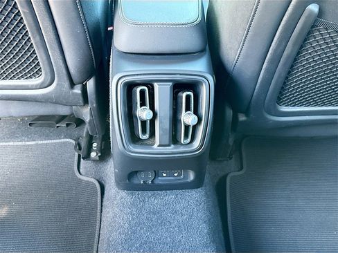 Used 2023 Volvo XC40 Recharge Ultimate w/ Protection Package Premier image 27