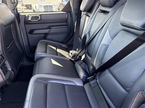New 2025 Ford Bronco Outer Banks w/ Sasquatch Package image 17