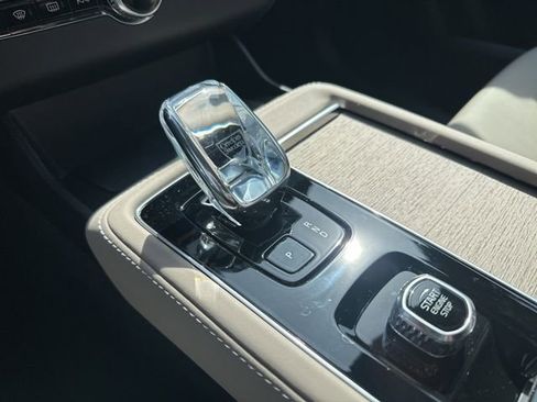New 2026 Volvo XC90 B6 Plus w/ Protection Package image 15