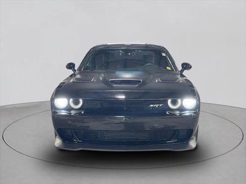 Used 2016 Dodge Challenger SRT Hellcat RWD image 2