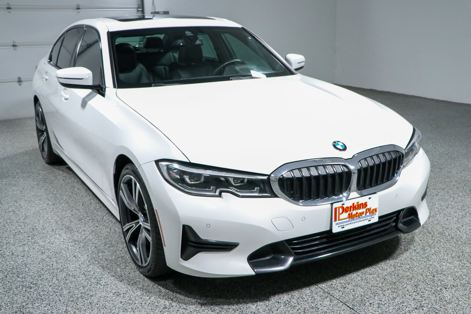 Used 2022 BMW 330i Sedan w/ Convenience Package RWD image 5