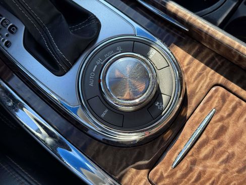 Used 2017 Nissan Armada SL w/ Moonroof Package image 32