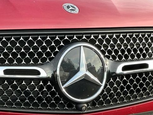 Certified 2024 Mercedes-Benz GLC 300 4MATIC image 4