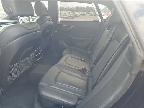 Used 2019 Audi Q8 Prestige AWD/4WD image 9